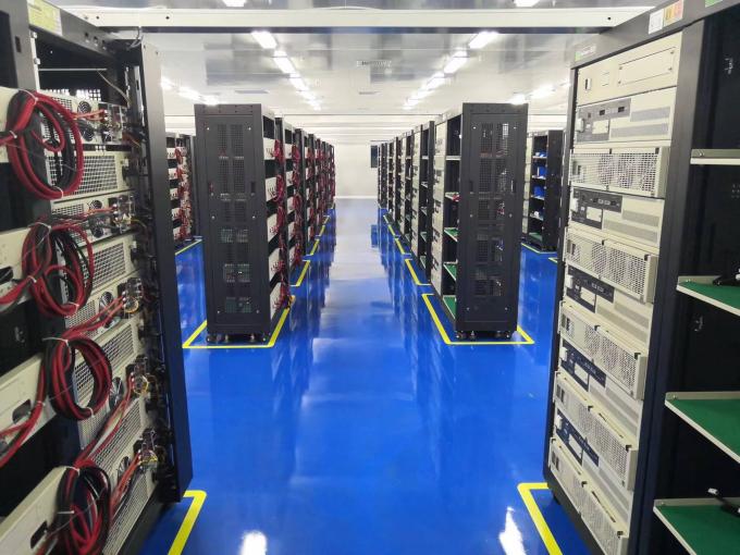 Hệ thống kiểm tra an toàn và hiệu suất mô-đun pin điện / Máy thử nghiệm an toàn mô-đun pin năng lượng mới 4