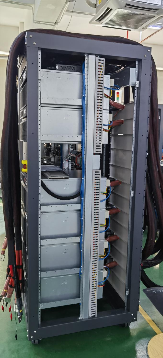 Hệ thống kiểm tra an toàn và hiệu suất mô-đun pin điện / Máy thử nghiệm an toàn mô-đun pin năng lượng mới 5